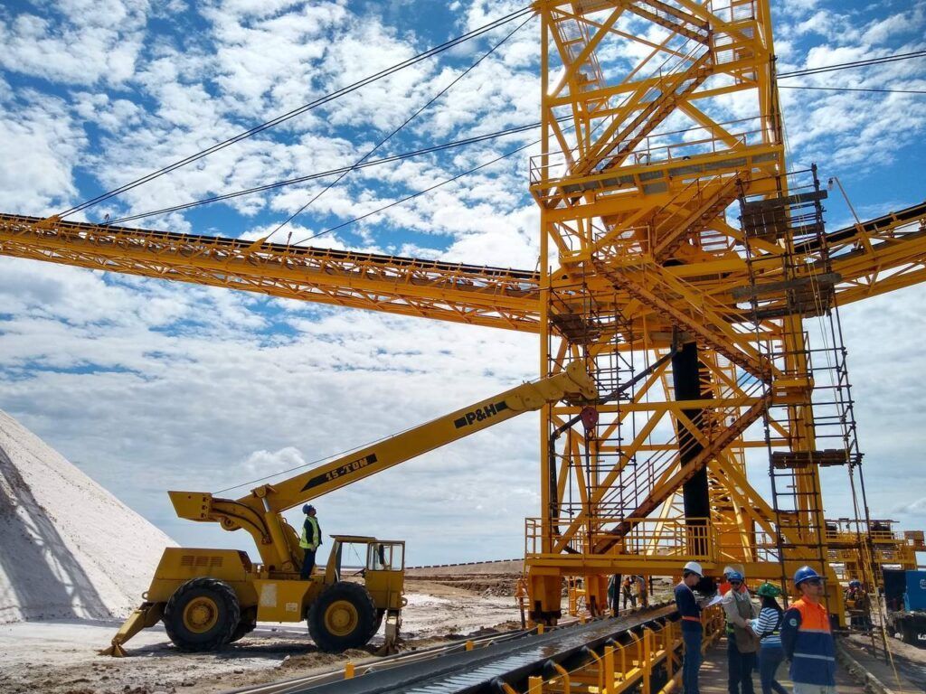 Grúa de 15 ton. alquiler de grua en maracaibo