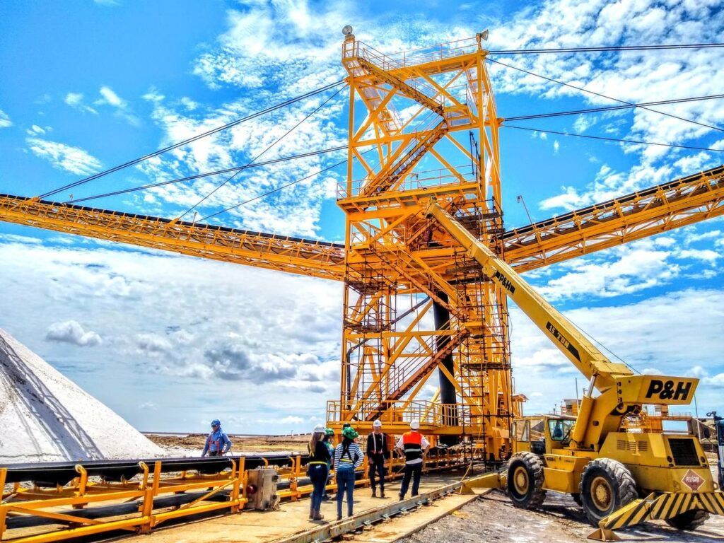 Grúa de 15 ton. alquiler de grua en maracaibo