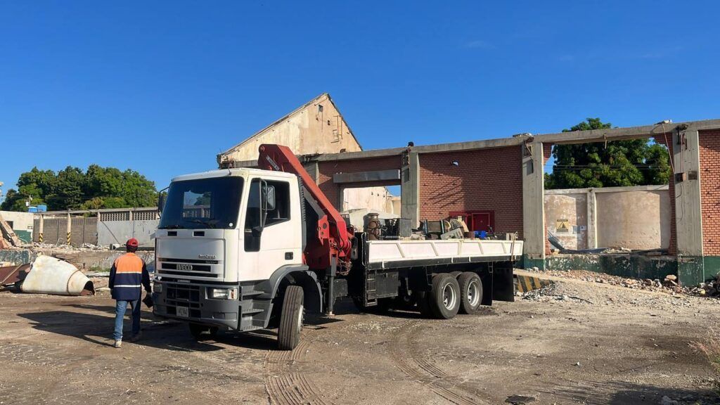 Camion grua 5 ton. alquiler de grua en maracaibo.